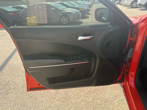 Used 2021 Dodge Charger SXT w/ Leather Interior Group RWD image 12