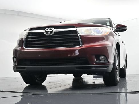 Used 2016 Toyota Highlander XLE AWD/4WD image 34