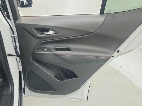 Used 2024 Chevrolet Equinox RS FWD image 26