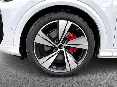 New 2025 Audi SQ5 Premium Plus image 12