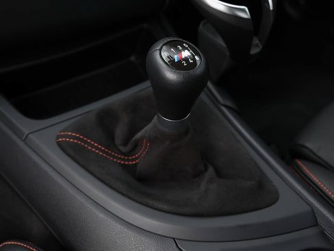 Used 2011 BMW 1 Series M RWD image 22
