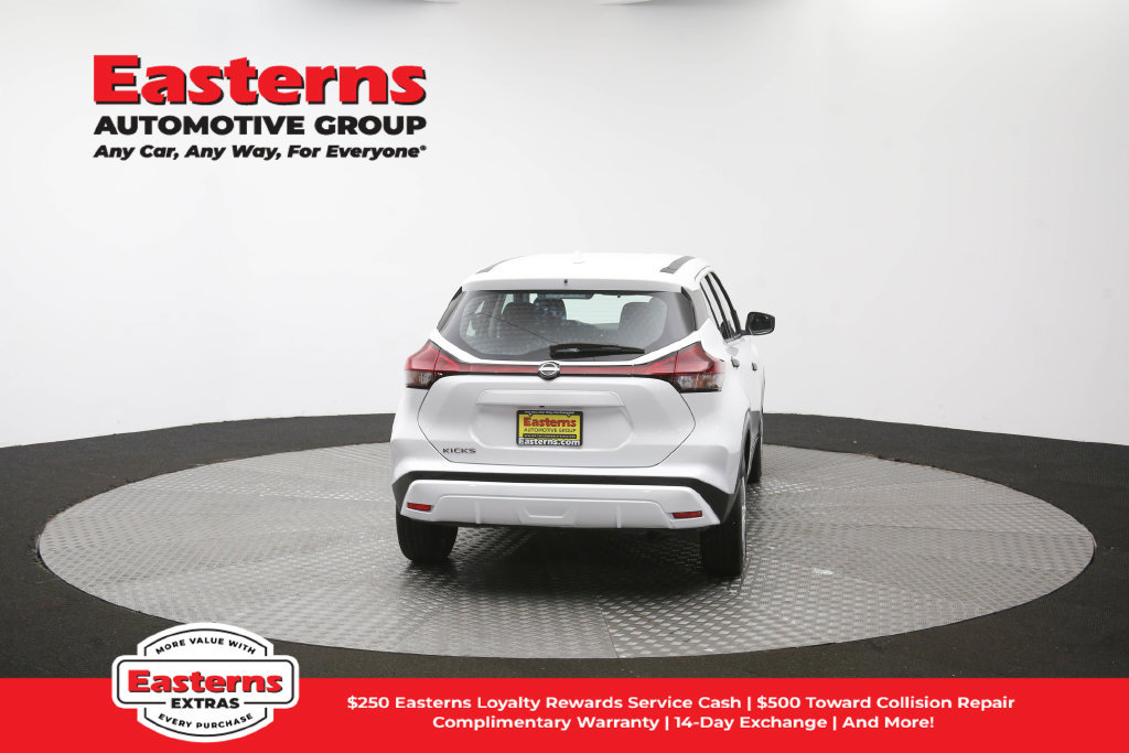 Used 2022 Nissan Kicks S FWD image 37
