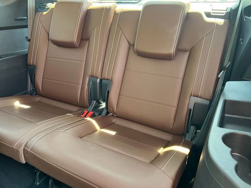 Used 2023 Volkswagen Atlas SE AWD/4WD image 8