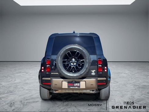 Used 2020 Land Rover Defender 110 S image 6