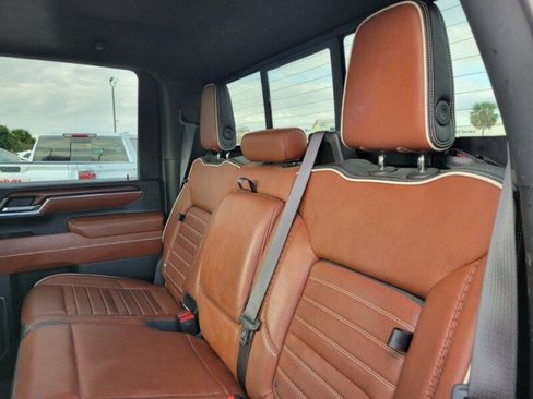 Used 2024 GMC Sierra 2500 Denali Ultimate image 29