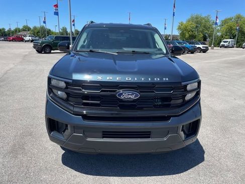 New 2026 Ford Expedition Active AWD/4WD image 3
