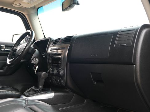 Used 2009 HUMMER H3T Alpha image 26