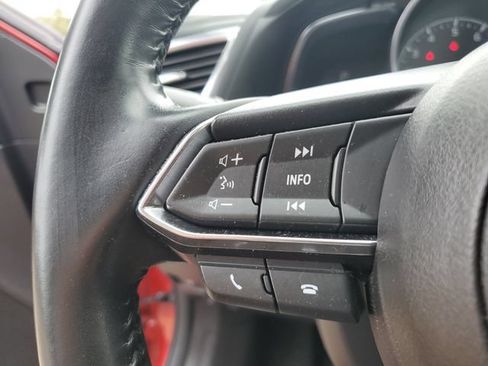 Used 2018 MAZDA MAZDA3 Grand Touring w/ Premium Equipment Package FWD image 11