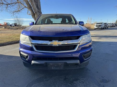 Used 2017 Chevrolet Colorado LT image 2