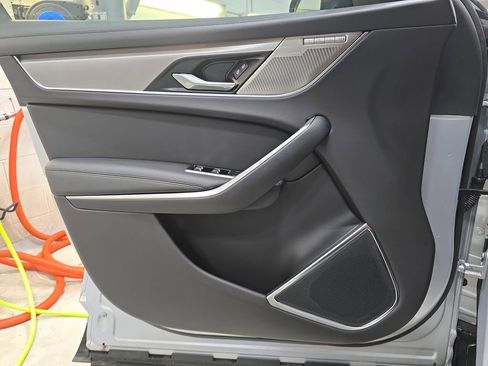 Used 2023 Jaguar F-PACE S image 27