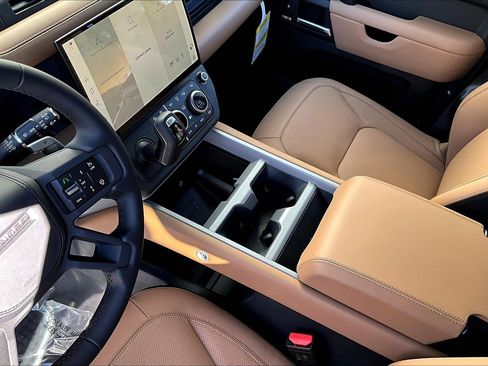 New 2026 Land Rover Defender 130 V8 image 8