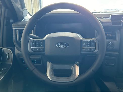Used 2025 Ford F150 Lightning Flash AWD/4WD image 11
