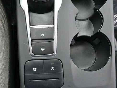 Used 2020 Ford Escape SE AWD/4WD image 28