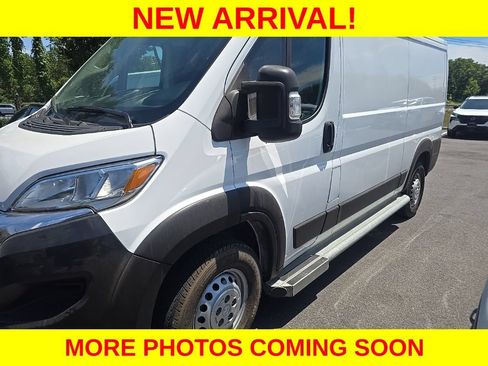 Used 2025 RAM ProMaster 2500 w/ U-Haul Equipment Group FWD image 7