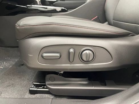 New 2026 Chevrolet Trax RS w/ Driver Confidence Package image 9