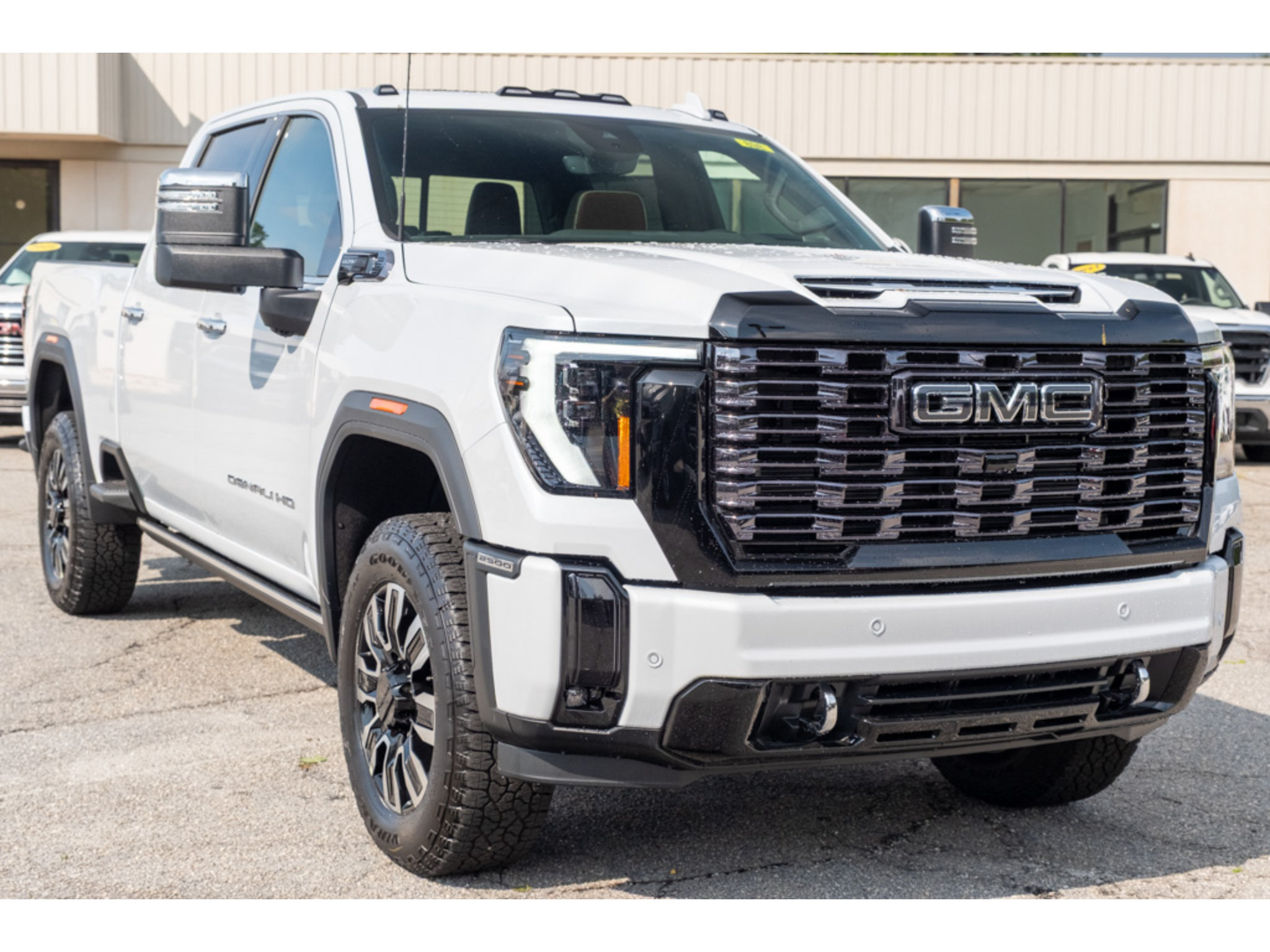 New 2026 GMC Sierra 2500 Denali Ultimate w/ LPO, Black Badging Package AWD/4WD image 36