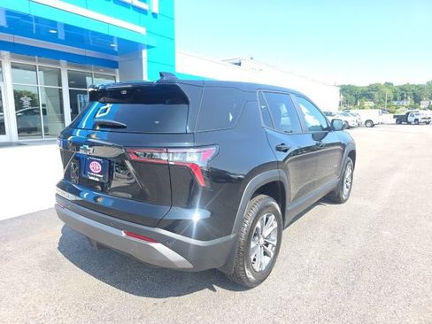 New 2026 Chevrolet Equinox LT w/ Safety and Technology Package AWD/4WD image 7