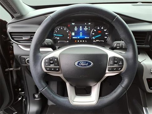 Used 2023 Ford Explorer XLT w/ Equipment Group 202A image 19