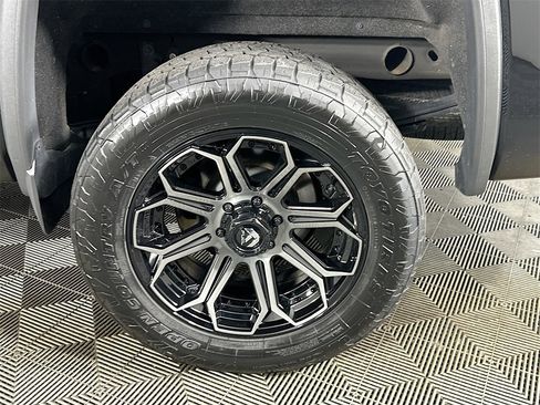 Used 2018 GMC Sierra 1500 Denali w/ Denali Ultimate Package image 35