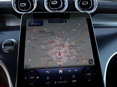 Used 2026 Mercedes-Benz GLC 300 GLC 300 image 44