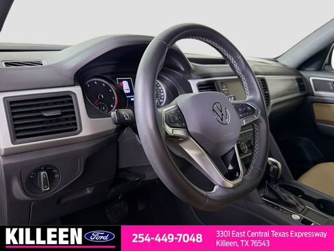 Used 2021 Volkswagen Atlas Cross Sport SE image 8
