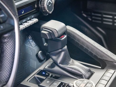 Certified 2024 Toyota Tacoma TRD Off-Road image 23