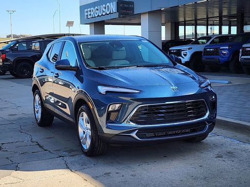 New 2026 Buick Encore GX Preferred image 2