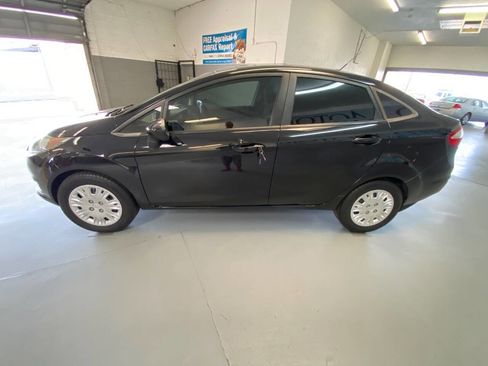 Used 2016 Ford Fiesta S FWD image 22