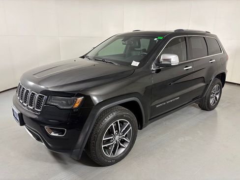 Used 2017 Jeep Grand Cherokee Limited w/ Luxury Group II AWD/4WD image 4
