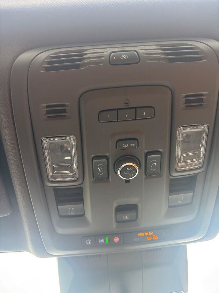 Used 2023 Cadillac Escalade Sport w/ Touring Package RWD image 17