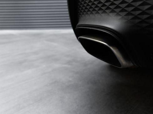 Certified 2023 Porsche Macan AWD/4WD image 26