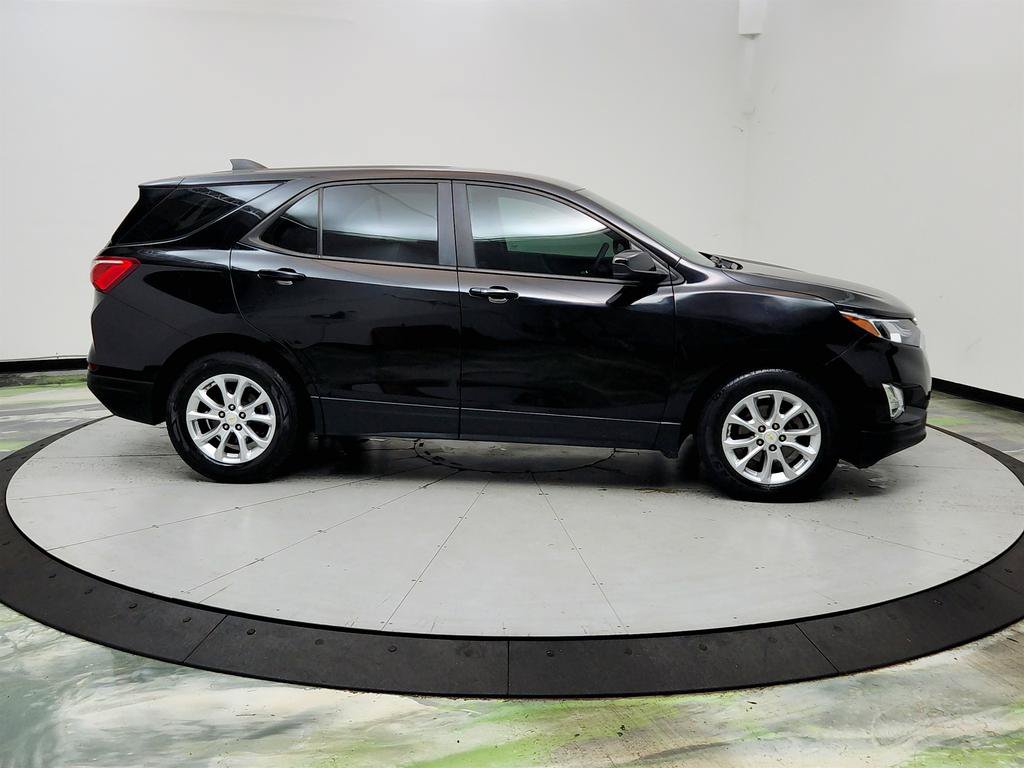 Used 2020 Chevrolet Equinox LS FWD image 4