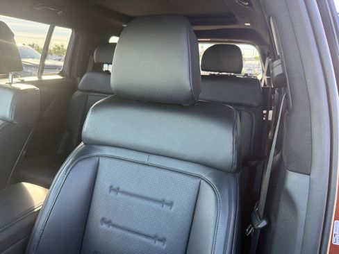 Used 2025 Hyundai Santa Fe Calligraphy image 22