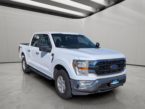 Used 2022 Ford F150 XLT w/ Trailer Tow Package image 8