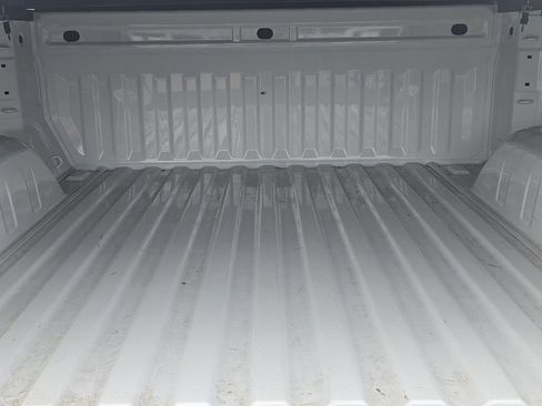 Used 2025 Chevrolet Silverado 1500 LT RWD image 37