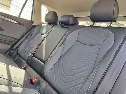 New 2026 Volkswagen Tiguan SE image 24