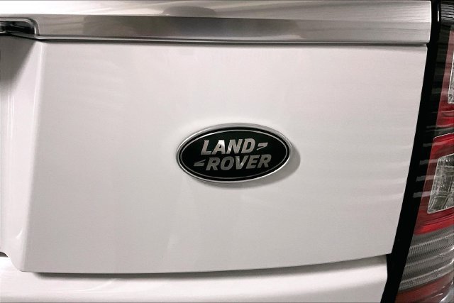 Used 2016 Land Rover Range Rover Supercharged AWD/4WD image 32