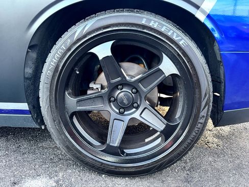 Used 2017 Dodge Challenger R/T w/ Quick Order Package 22P T/A image 17