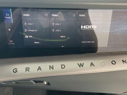 Used 2023 Jeep Grand Wagoneer Series III AWD/4WD image 46