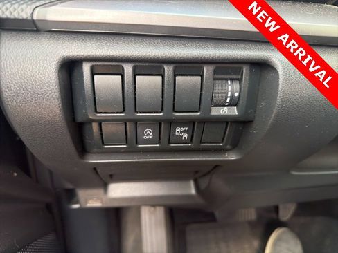 Used 2020 Subaru Forester Premium image 23