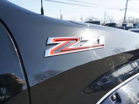 Used 2021 Chevrolet Silverado 1500 LT Trail Boss w/ Convenience Package II image 6