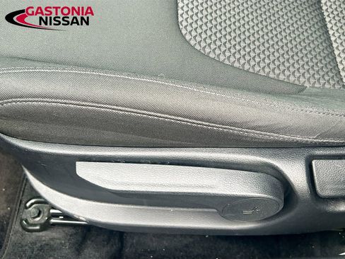 Used 2024 Kia Sportage LX image 25