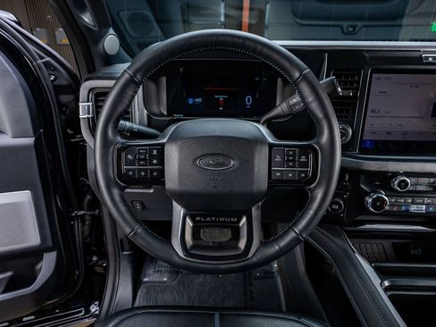 Used 2026 Ford F250 Platinum AWD/4WD image 19