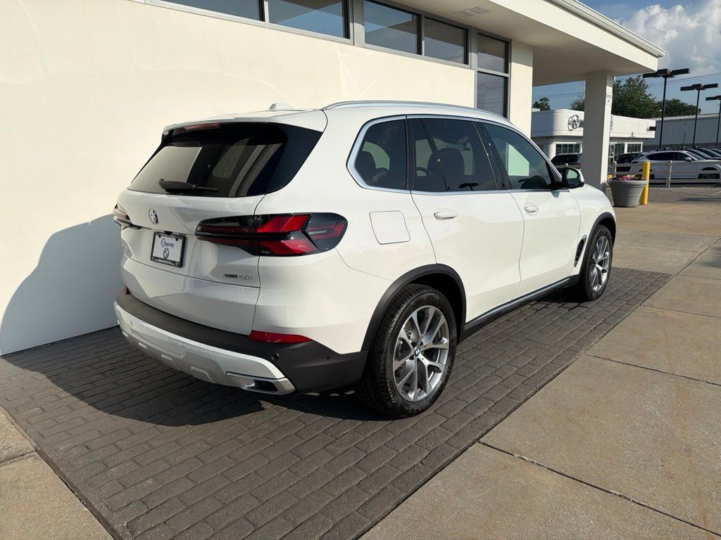 New 2026 BMW X5 xDrive40i w/ Climate Comfort Package AWD/4WD image 5