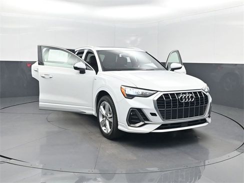 Used 2021 Audi Q3 2.0T Premium w/ Convenience Package image 41