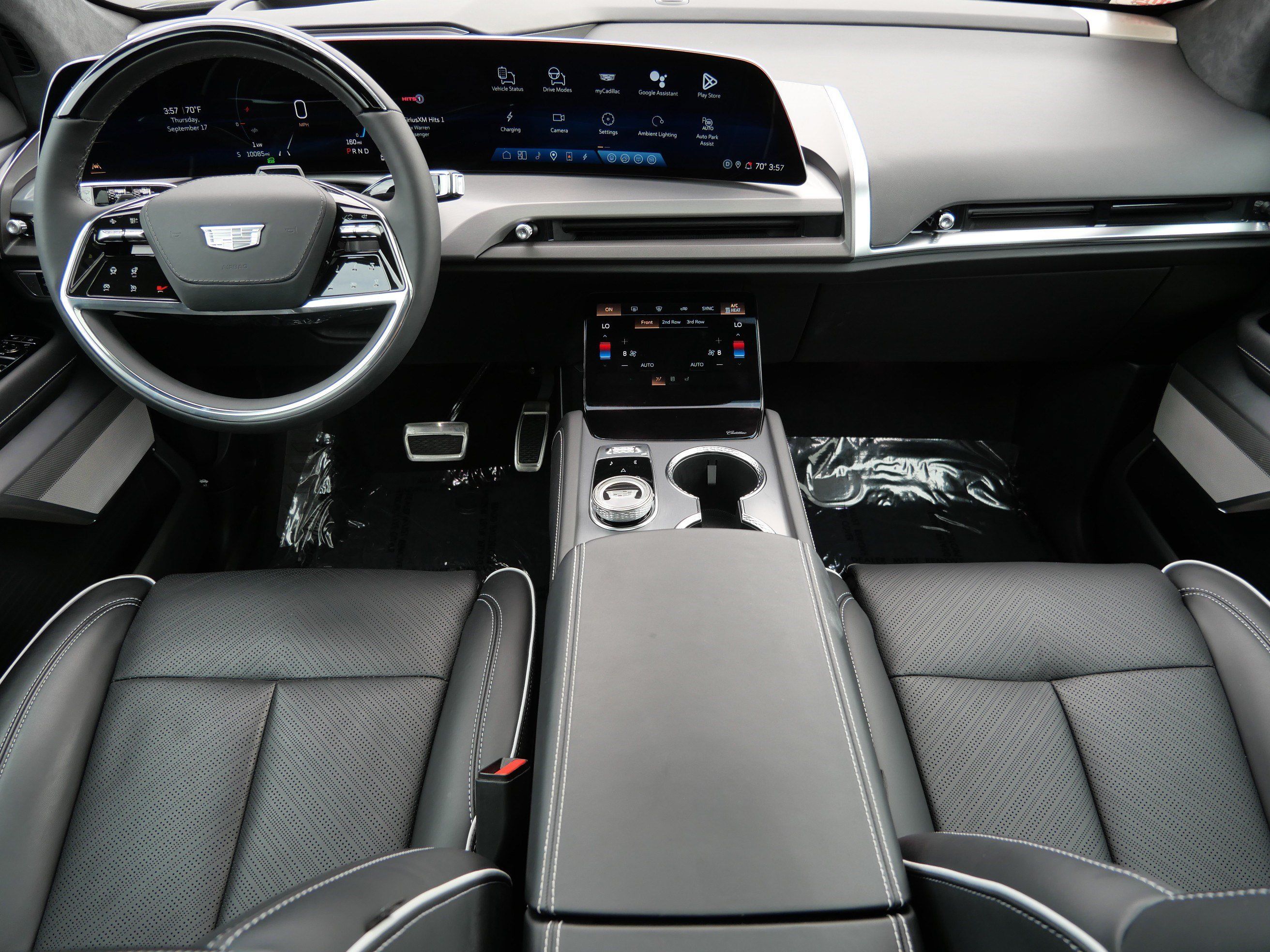 Certified 2026 Cadillac Vistiq Sport w/ LPO, Floor Liner Package AWD/4WD image 10