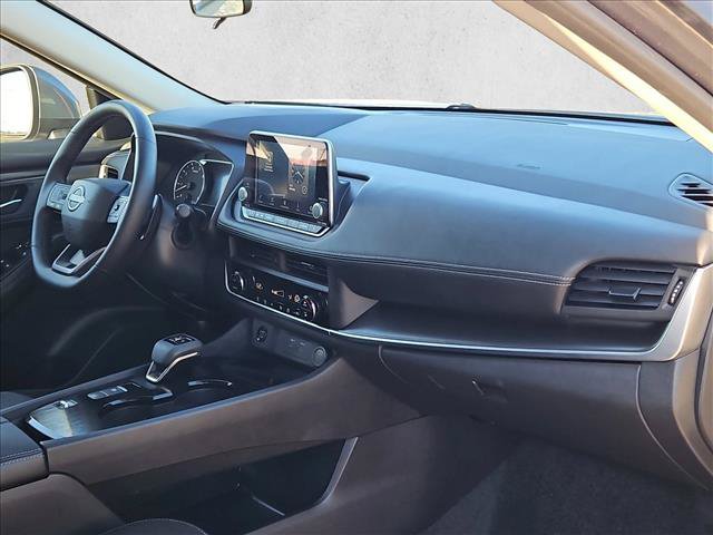 Used 2026 Nissan Rogue SV FWD image 21