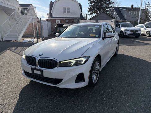 Certified 2023 BMW 330i xDrive 330i xDrive w/ Driving Assistance Package image 3