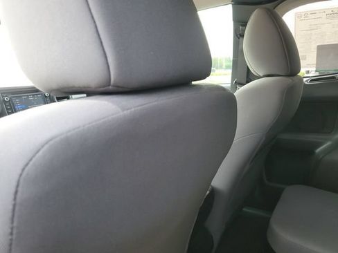 Used 2016 Toyota Tacoma SR5 w/ Towing Package RWD image 24