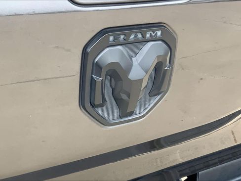 Used 2021 RAM 1500 Laramie RWD image 9